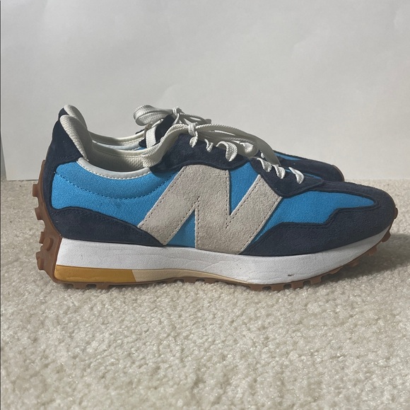 Men’s Size 9/ Women’s Size 10. New Balance 327 Blue Lifestyle Sneakers - Picture 3 of 5
